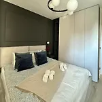 Apartment Wings&dreams - Atlas Arena, Zoo, Lotnisko, Parking, Winda, Balkon *
