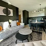 Wings&dreams - Atlas Arena, Zoo, Lotnisko, Parking, Winda, Balkon Apartment