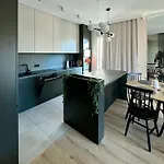 Apartment Wings&dreams - Atlas Arena, Zoo, Lotnisko, Parking, Winda, Balkon *